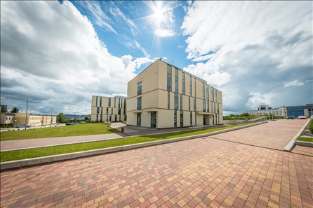 美國斯坦福大學(xué)、加州大學(xué)伯克利分校、加州州立大學(xué)三校博士后研究班